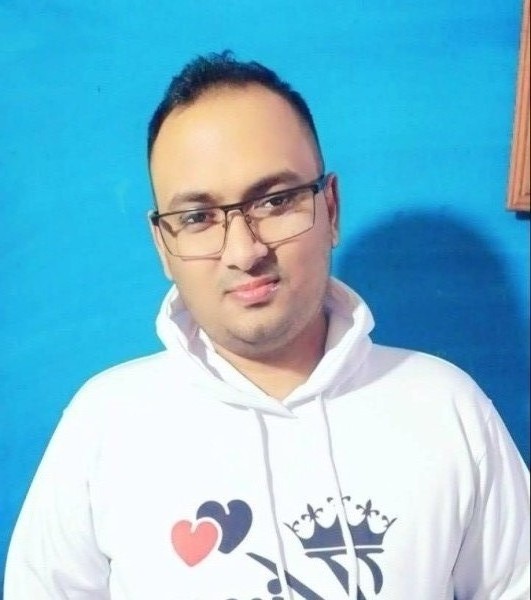 Aorna, 35, Eslv