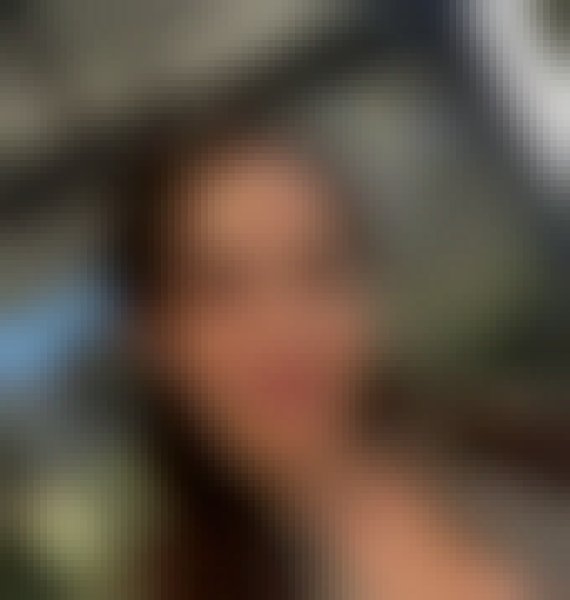Bella, 36, Berchha