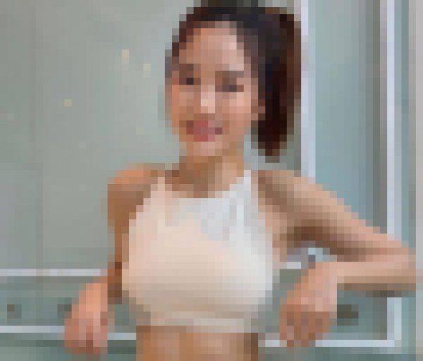 Kanya, 35, Germany