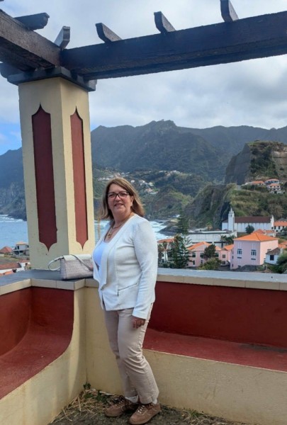 Beauty, 55, Chadchan