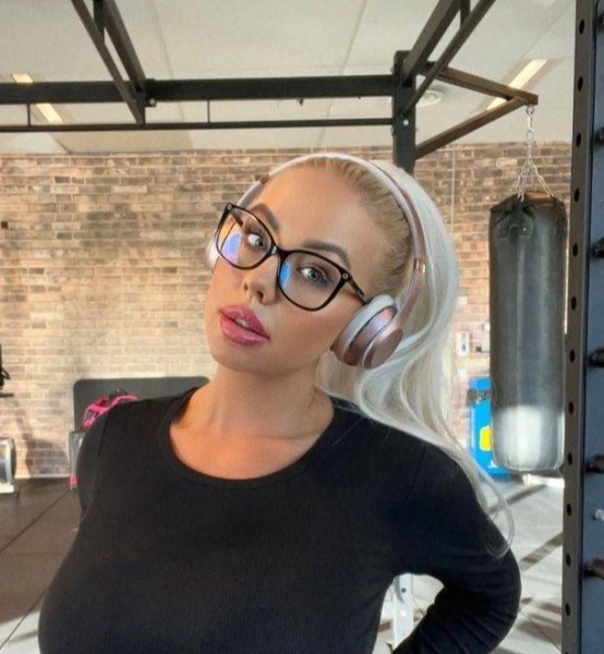 Mariam11, 32, Trecate