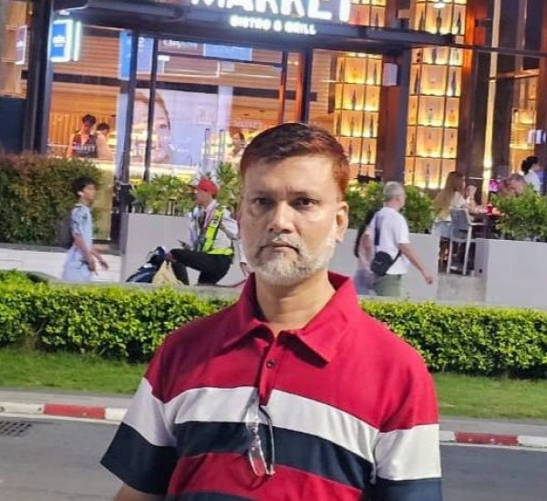 Khurshed Hayat, 46, Caseros