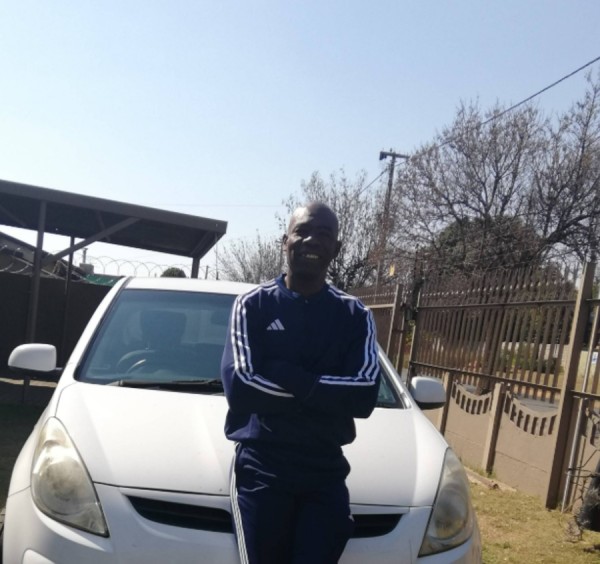 James, 57, Bblingen