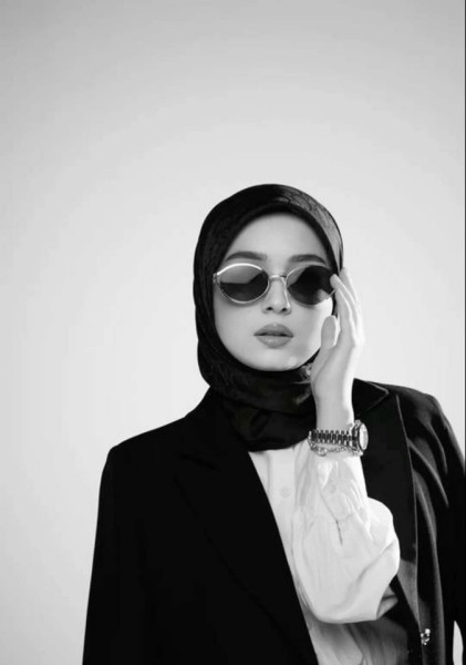 Iman, 38, Las Rosas