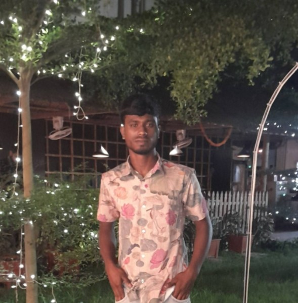 Hossain, 27, Cardedeu
