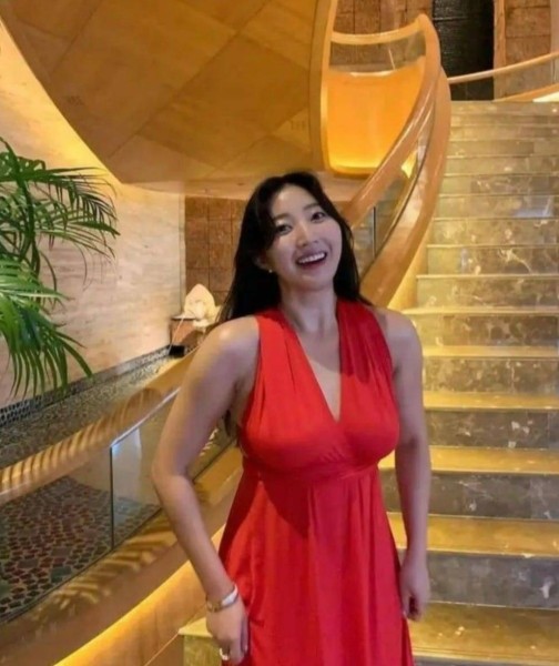 Fang, 30, Monter