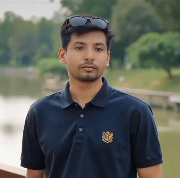 Dhakoaut, 31, Kitamoto