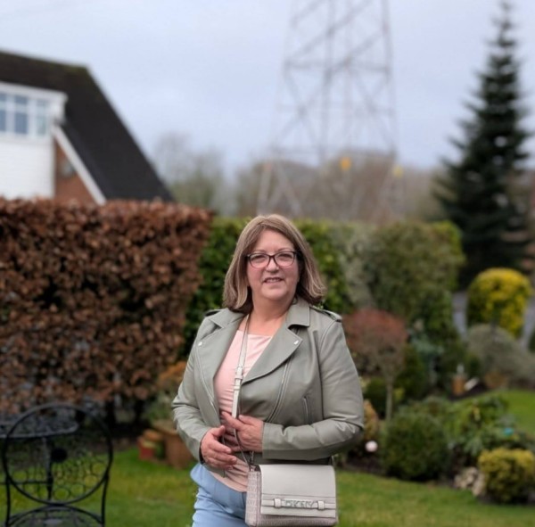 Geoji, 41, Baskil