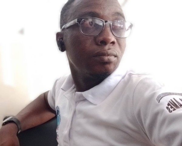 Prosper, 39, Buco Zau