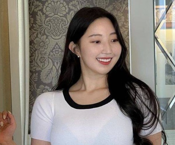 Fang, 30, Oshikango