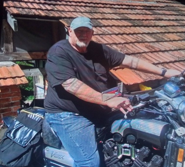 Peter, 60, Bahabad