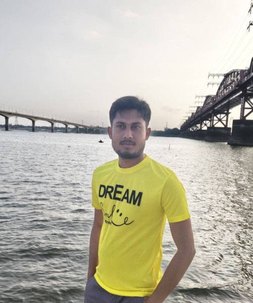 .Sahim, 29, Escaudain
