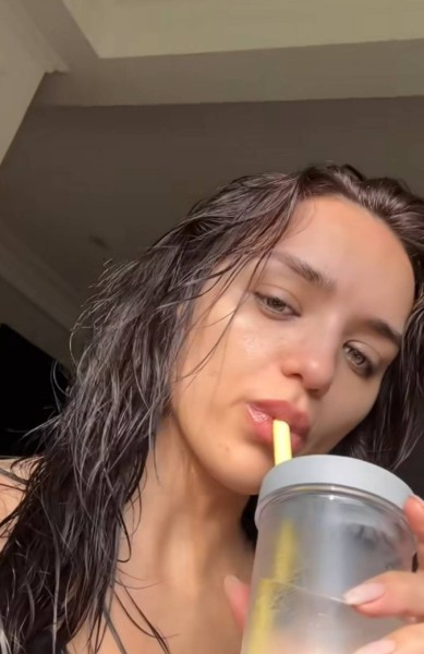 Kimberley, 27, Hobyo