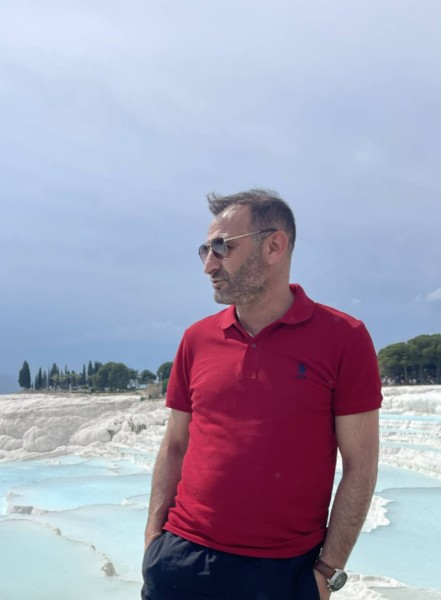 Önder, 40, East Berbice Corentyne