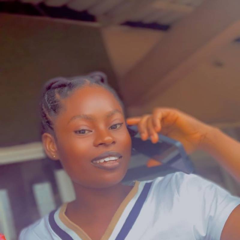 Aniekan, 21, Ifteler