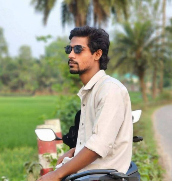 SARKAR, 25, Bordighera