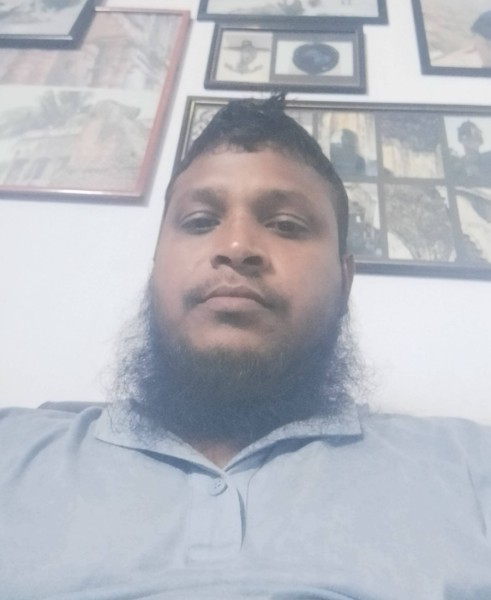 Arafat, 30, Praha