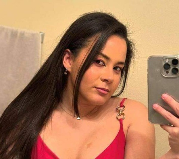 Eliska, 32, Boka