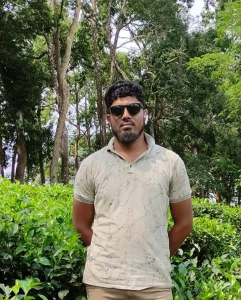 Julhas, 35, Sigaboy