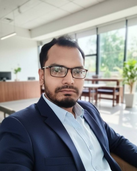 Ahmed, 34, Dfni