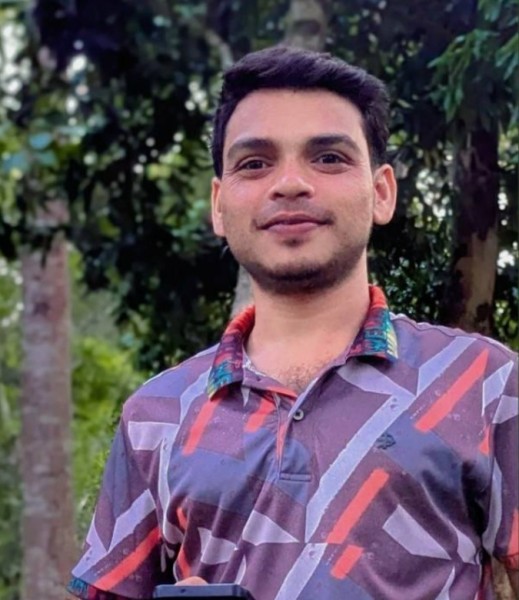 I\'m Arham, 28, Une
