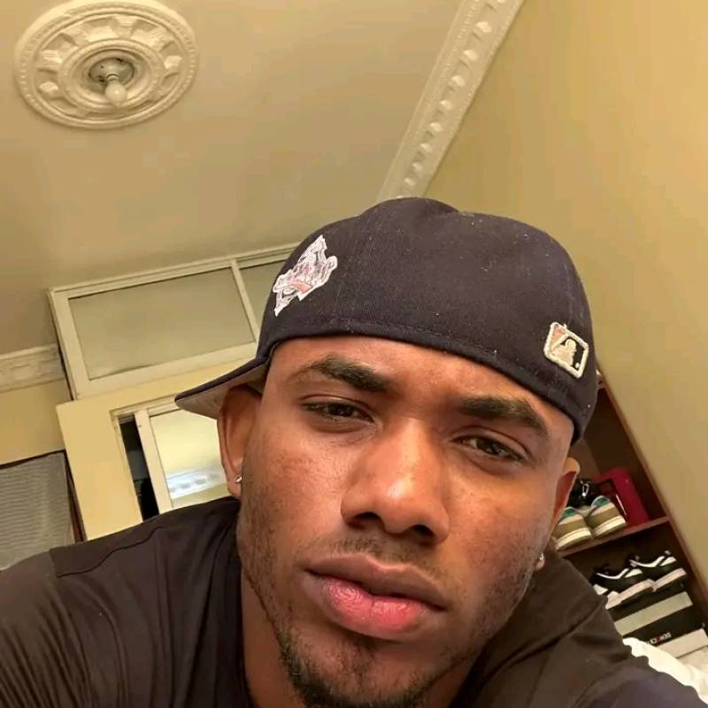 Isaac, 38, Castleford