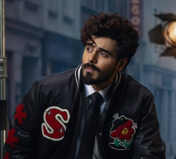 Nabil, 26, Gunbarrel