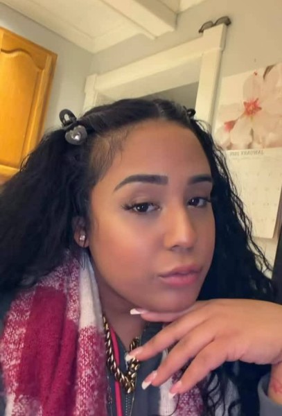 Gina, 28, Chop