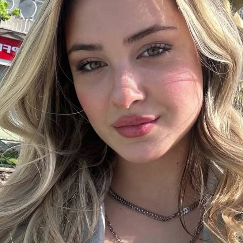 Wendy, 30, Thun Tin