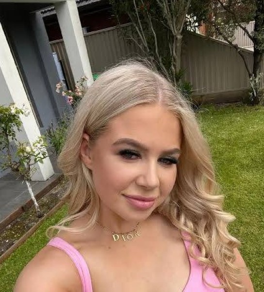 kate, 32, Lavaltrie