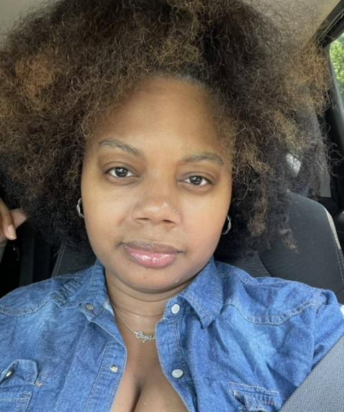 Crystal, 39, Hansi