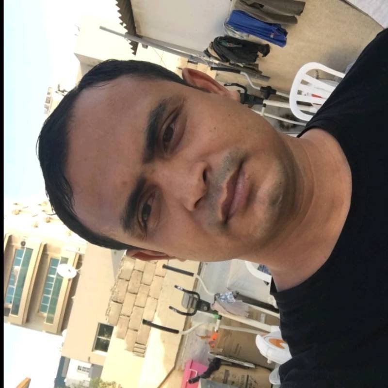 Mehedi, 35, Yn Bi