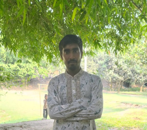 Md kabir, 28, Jalpan