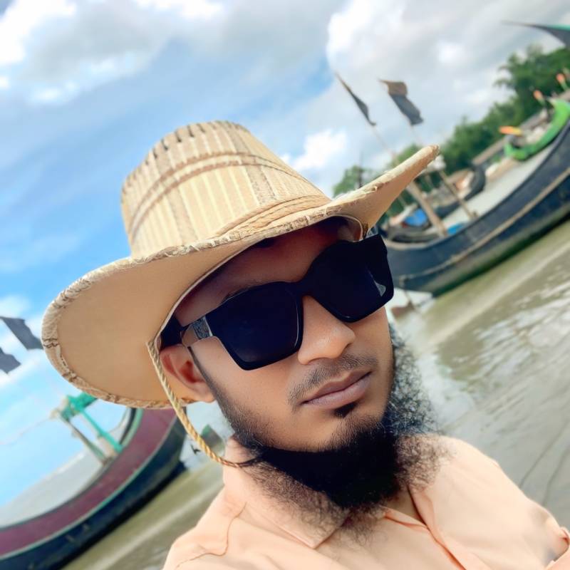 KHAN, 31, Sidi Bouzid