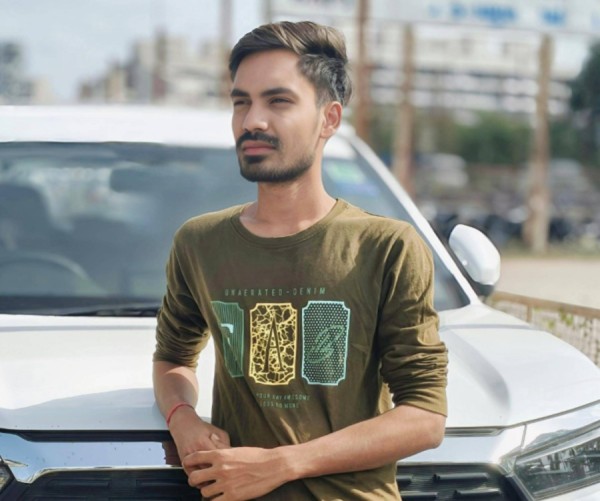 Dharmesh, 23, Rattihalli