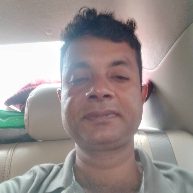 Shahin, 35, Ski