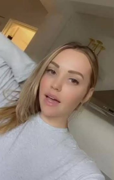 Florence, 25, Huwei
