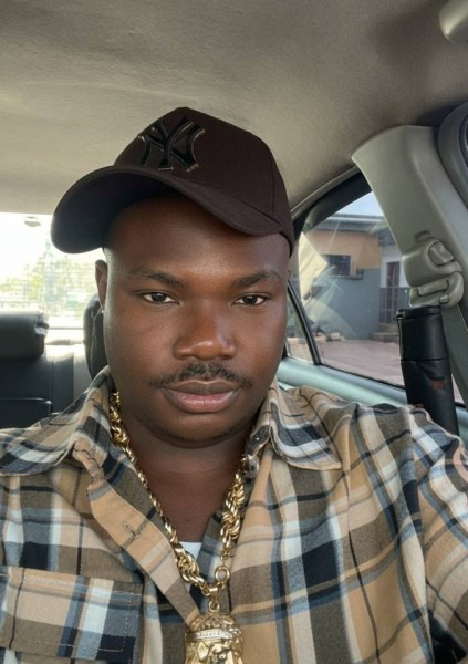 Lester, 31, Viraghattam