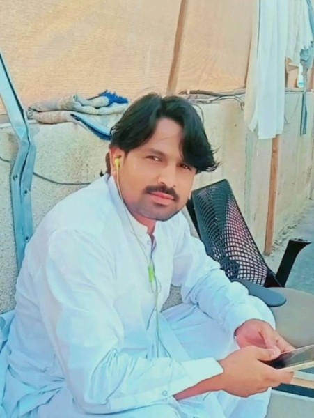 Noman, 31, Harsum