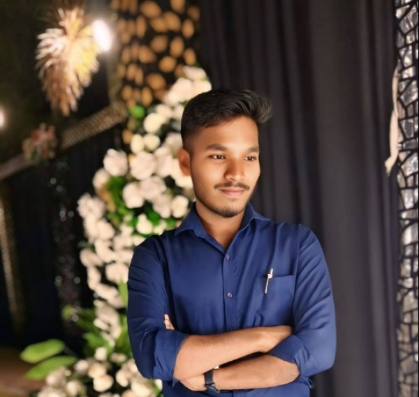 Rocky, 18, Shir