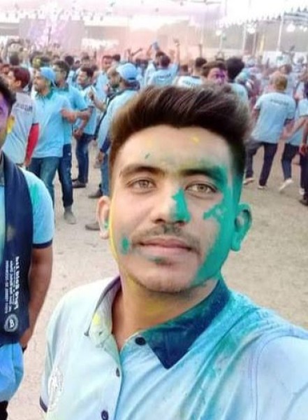 Joy Chowdhury, 26, Saladas