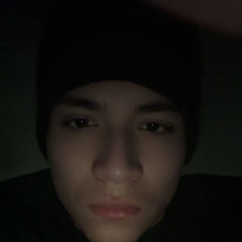 Cruz, 19, Doncaster