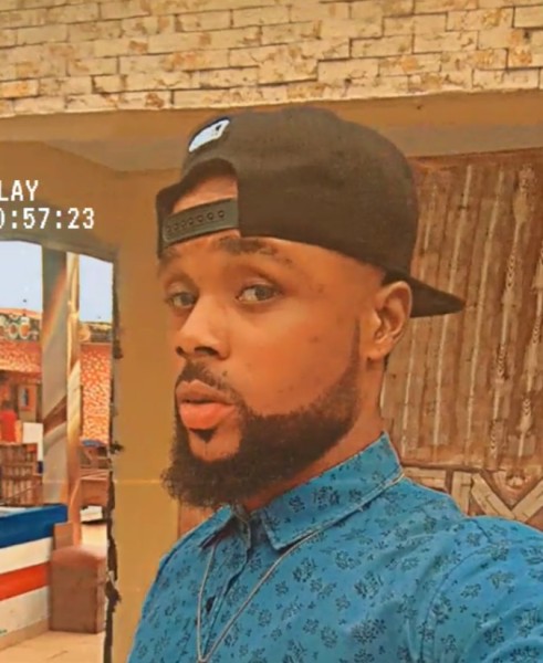 Vick, 32, Kirdasah