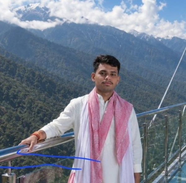 Hemant, 20, Derhachi