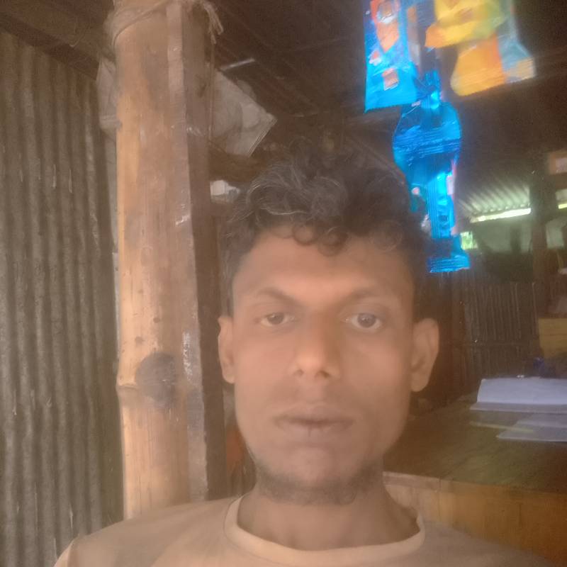Samchu, 33, Elias Fausto