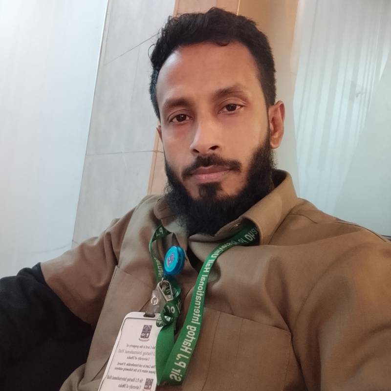 Aushikur, 36, Apljina