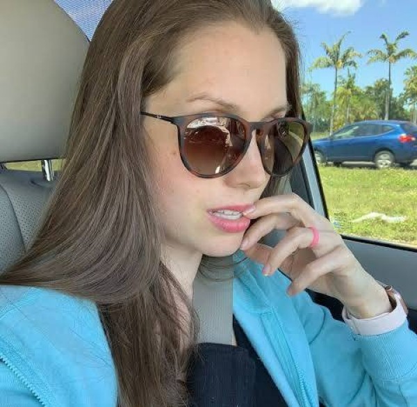 Marie, 29, Knox