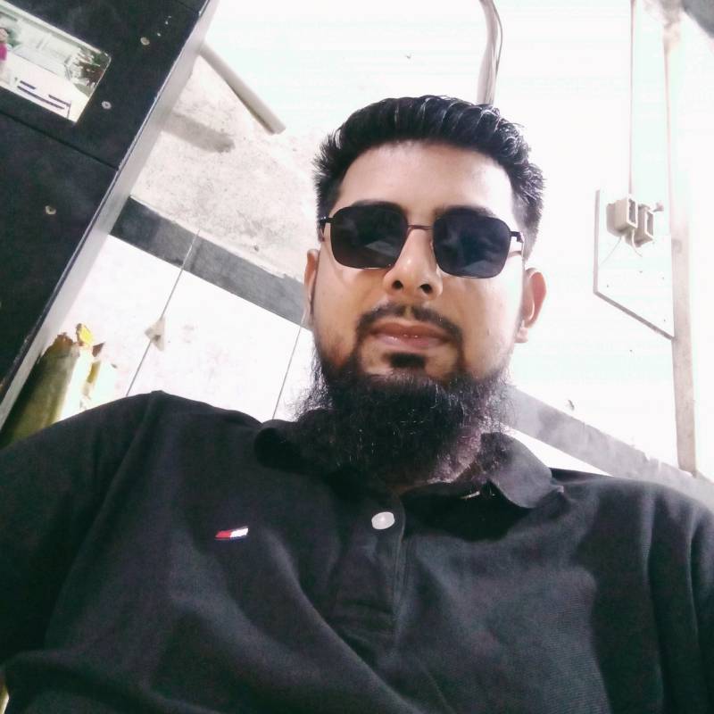 Sarker, 34, Monte Aprazvel