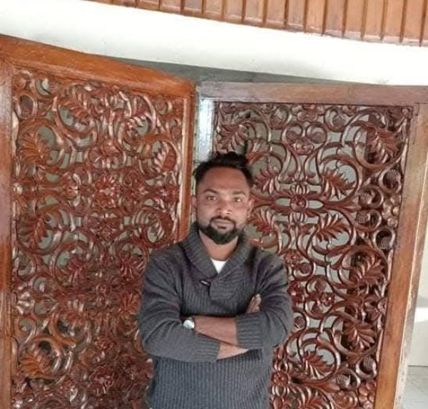 M.MI-.MOMIN, 33, Sidi Lahsene