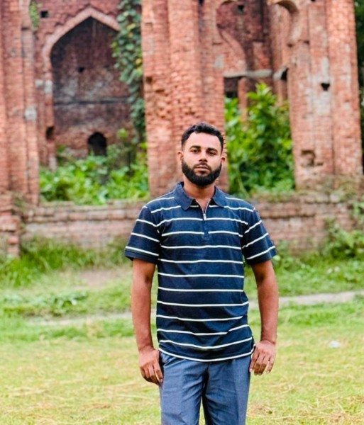 Habib Munshi, 26, Beidaying
